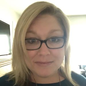 Meet your Posher, Pam